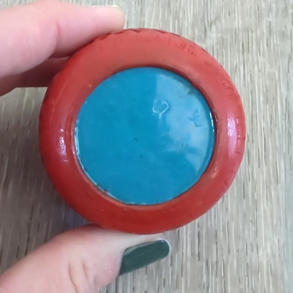 Vintage Chinese Cinnabar Carved Trinket Pill Box